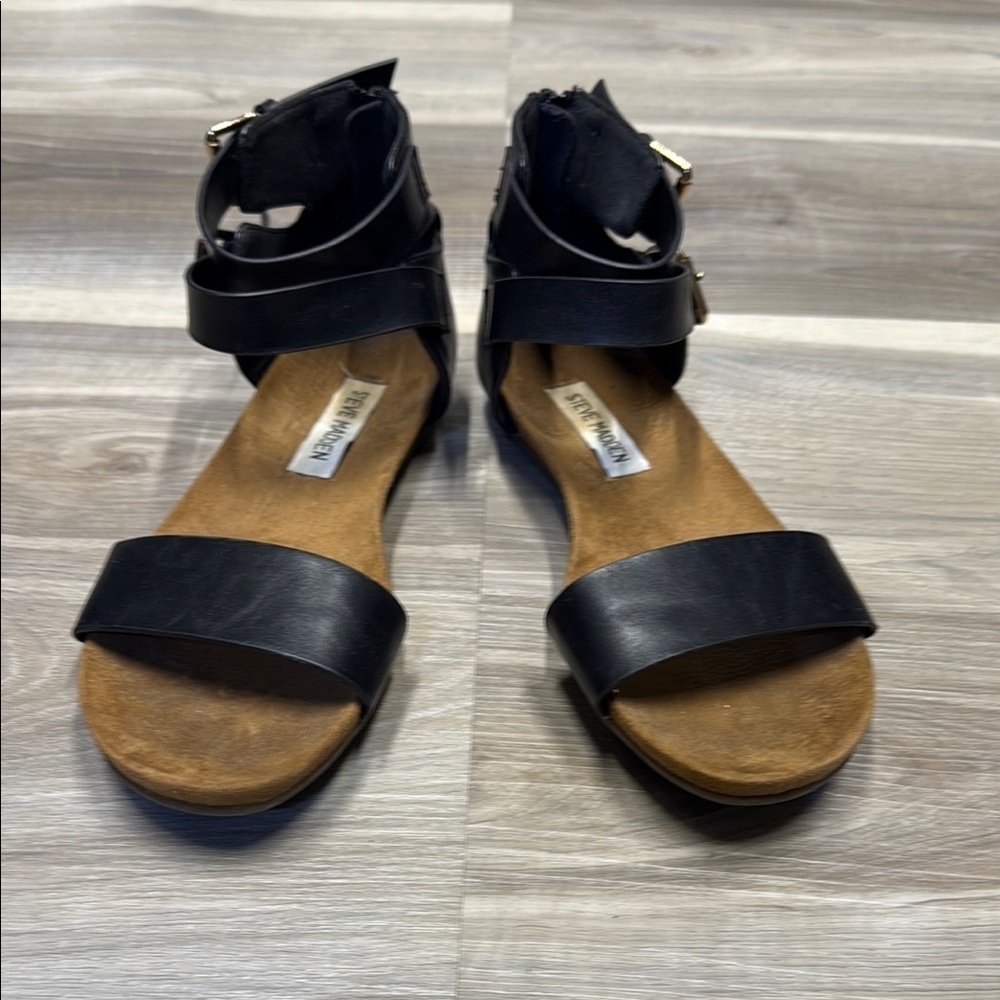 🚩 Steve Madden Black Women's Sandals size 37 EURO